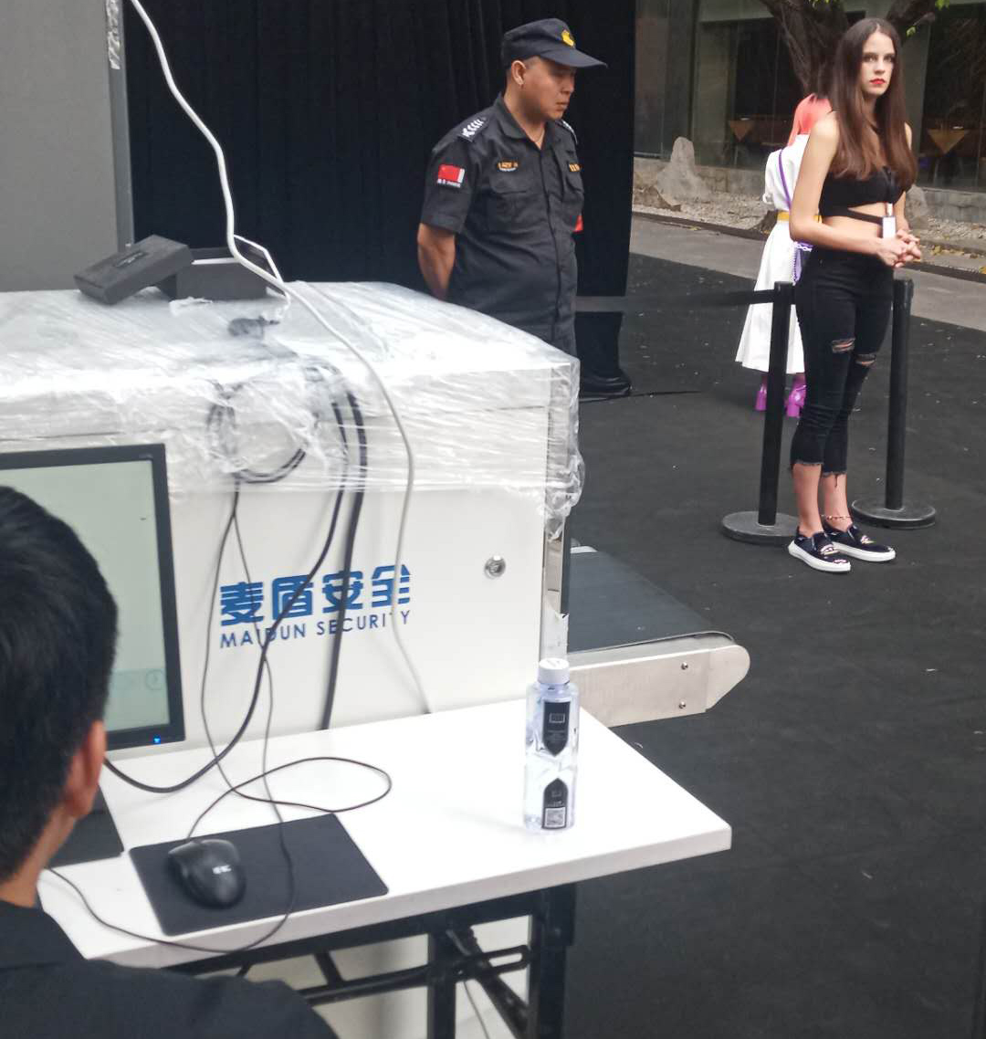 X光安檢機(jī) X光安檢機(jī)